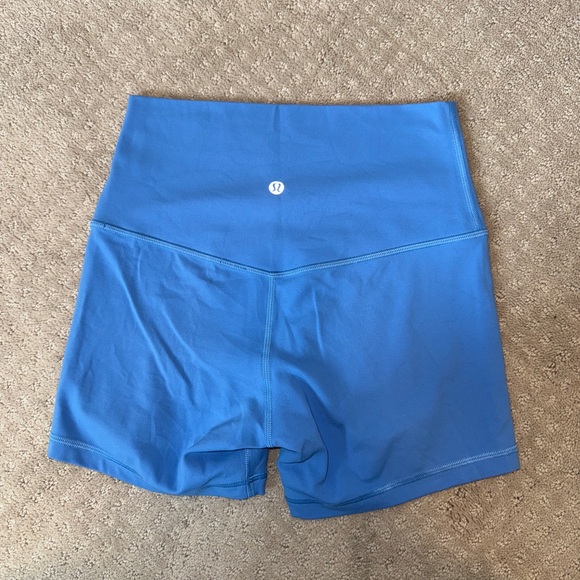 Lululemon Align Short 4 inch - Size 6 - Picture 2 of 2